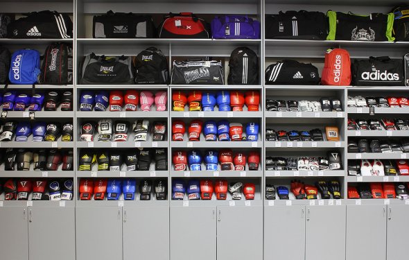 Спортфайтер, метро Площадь